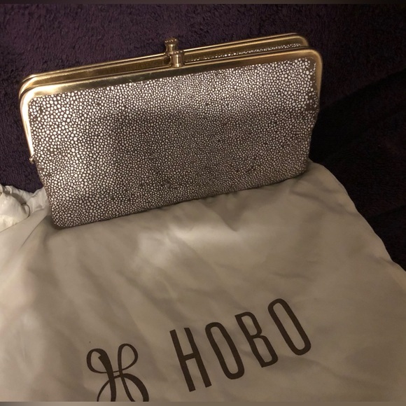 Hobo International ID Credit card Clutch Wallet - Picture 2 of 9